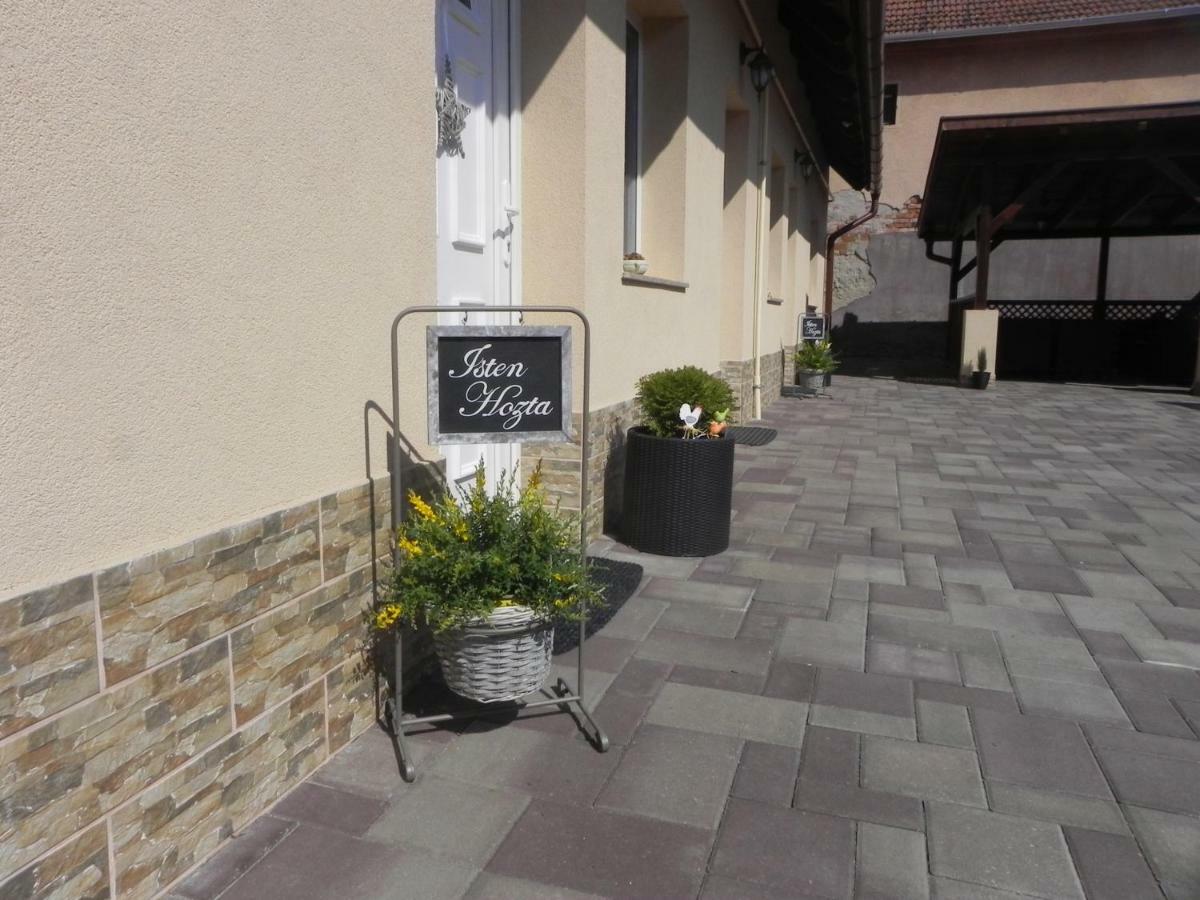 Tuerkiz Apartman Tokaj Exterior foto